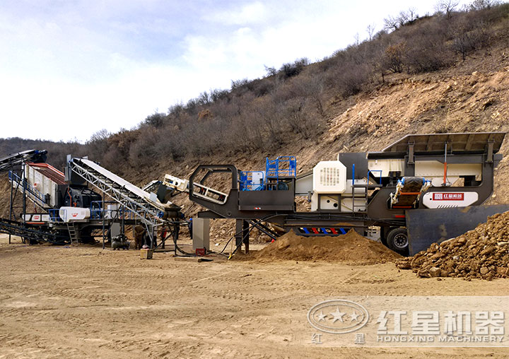 輪胎式車載流動(dòng)石子、粉碎機(jī)